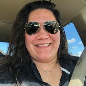 Meet your Posher, Leilani